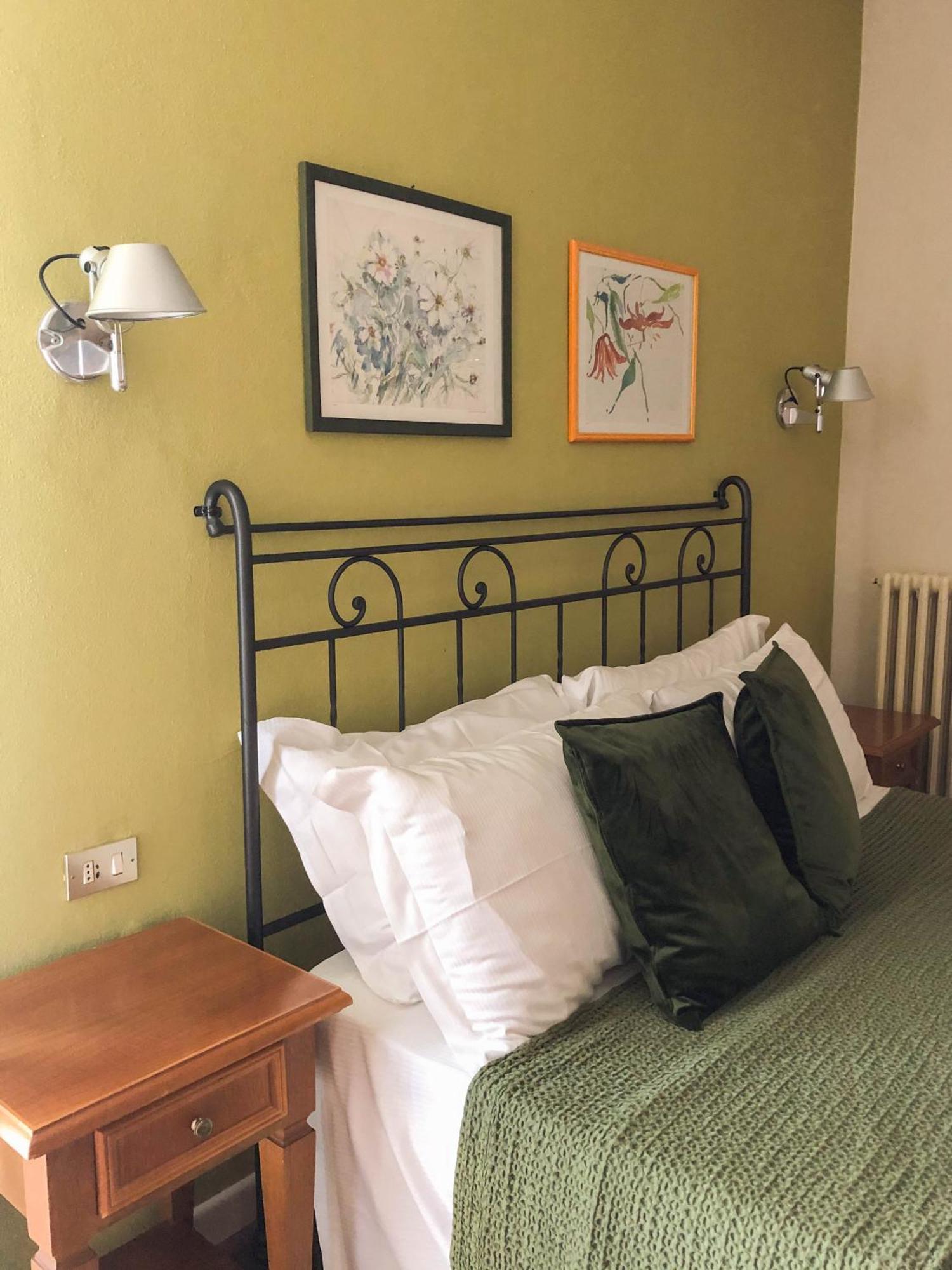 Hotel Antica Stallera กันโนบีโอ ภายนอก รูปภาพ