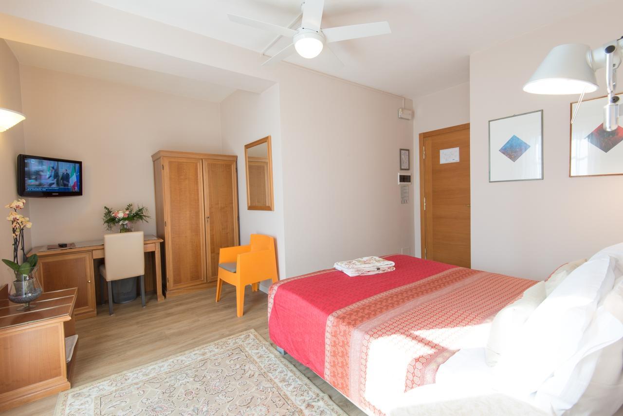Hotel Antica Stallera กันโนบีโอ ภายนอก รูปภาพ