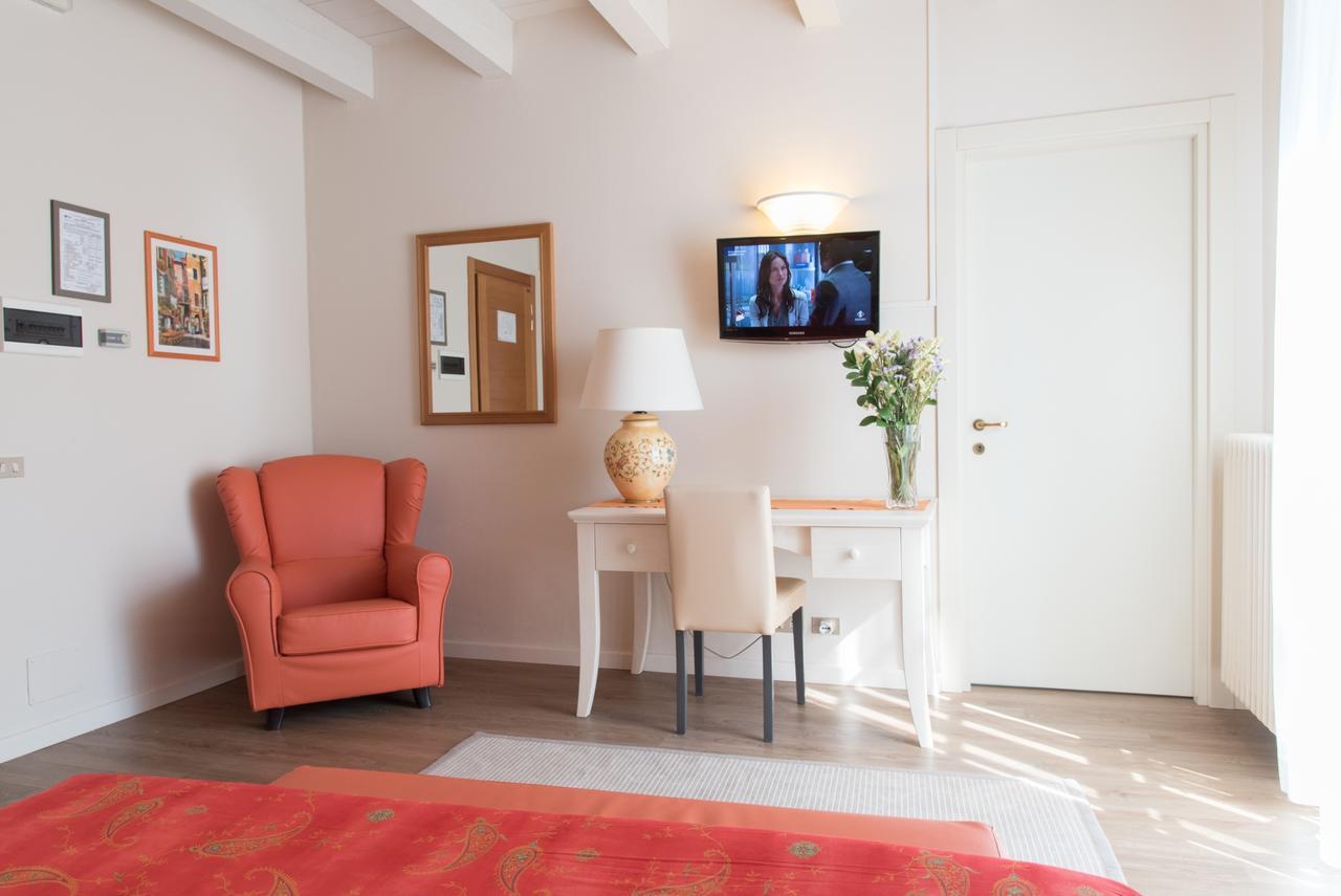 Hotel Antica Stallera กันโนบีโอ ภายนอก รูปภาพ